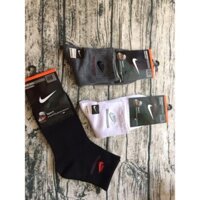 Tất nike nam cổ trung