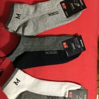 Tất xuất dư Hàn, Nhật :Miniso, vipco, Uniqlo