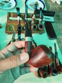 Tẩu hút thuốc cổ