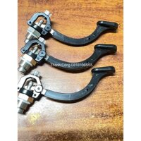 Tay Ấn Bàn Là nồi hơi công nghiệp.