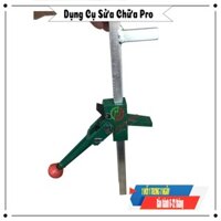 Tay banh lốp xe  máy,oto khi vá lốp xe.