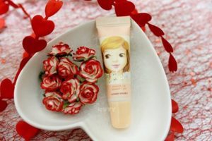 Tẩy da chết môi Etude House Kissable Lip Smooth Care Scrub
