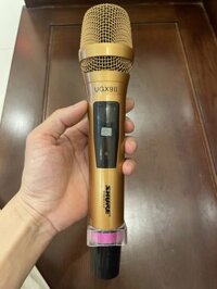 TAY MIC SHURE UGX9