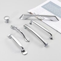 Tay nắm cửa tủ sáng màu bạc Phong cách tối giản hiện đại Tủ quần áo IKEA Tủ ngăn kéo Tay cầm Chrome mạ điện