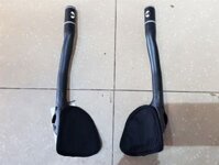 Tay nghỉ carbon trên xe đạp