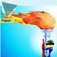 Tay phải cầm đuốc - Mô hình giấy