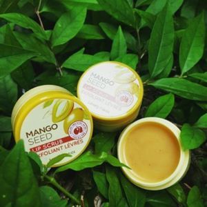 Tẩy tế bào chết môi Mango Seed Butter Lip Scrub The Face Shop