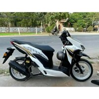 Tem rời xe Vario trắng mẫu sọc xám đen phối chỉ vàng đơn giản sang trọng, hàng 3 lớp, không bay màu