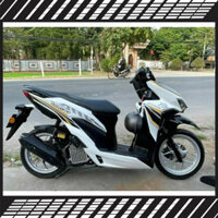 Tem rời xe Vario trắng mẫu sọc xám đen phối chỉ vàng đơn giản sang trọng, hàng 3 lớp, không bay màu