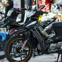 Tem Xe Sirius Đen Trắng