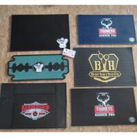 Thảm cao su lót đồ nghề chống trơn trượt.