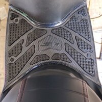Thảm Để Chân Carbon Xe Sh 2017 -2019 Carbon Chính Hãng  Tặng ốc và nút bịt nhựa