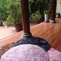 thảm lông trải sàn dạng hình tròn