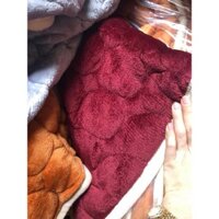 Thảm nỉ trải giường