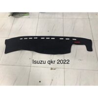 Thảm trải taplo ISUZU QKR ĐẦU VUÔNG  chống nóng, bảo vệ mặt taplo xe