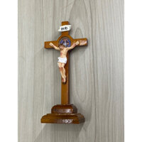 Thánh giá Chúa Benedicto gỗ để bàn 12cm