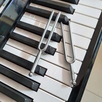 Thanh La/Âm thoa tần số 440Hz – Tuning fork A440 – Hỗ trợ lên dây đàn