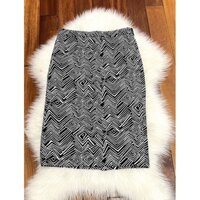 Thanh lý chân váy Emigo