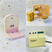 Thanh lý mô hình đồ chơi phụ kiện set nhà vệ sinh, máy giặt và vòi tắm đứng của nhà thỏ Sylvanian Families chính hãng