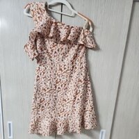 Thanh lý váy cam hoa nhí MARC lệch vai size M