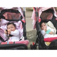 Thanh lý xe đẩy cho 2 bé gái sinh đôi màu đỏ