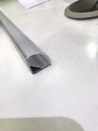 Thanh nhôm V đèn led nẹp bắt góc bếp  chiếu sáng đèn nhôm bóng đèn 610 2m/3m