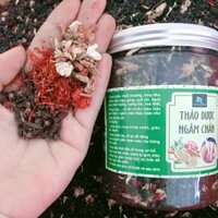 Thảo dược ngâm chân