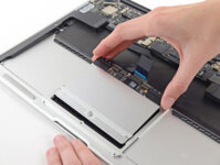 Thay chuột MacBook chính hãng
