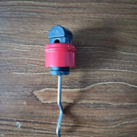 Thích ứng với Komatsu PC200/220/240-7-8 động cơ quay nắp tiếp nhiên liệu xoay nắp tiếp nhiên liệu máy xúc