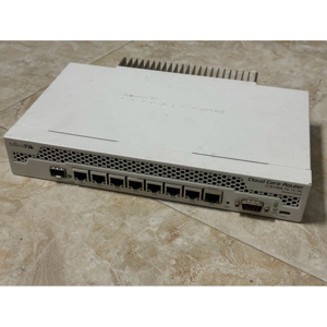 Thiết bị định tuyến Mikrotik CCR1009-7G-1C-PC