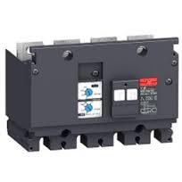Thiết bị đóng cắt MCCB Schneider LV431536