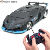 Thiết BỊ YÊU CẦU Drift Racing Boy Boys Đồ chơi Quà tặng Giáng sinh Đèn Led Đồ chơi xe RC tốc độ cao