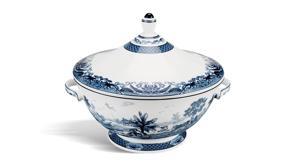 Thố 22 cm + nắp – Hoàng Cung – Hồn Việt
