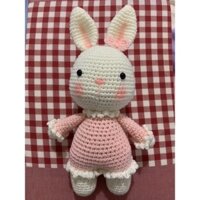 thỏ Bunny hồng bằng len