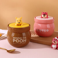 Thố Nắp Đa Năng Đựng Đồ Ăn Kèm Nắp Gấu Dâu & Pooh Nổi 3D - Cốc Hủ Đựng Gốm Sứ Dễ Thương Mẫu Mới Nhất [chính hãng Disney]