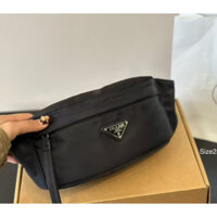 Thời trang prada Túi đeo ngực Nylon chất lượng cao Dung tích lớn Túi đeo chéo thể thao thông thường Unisex