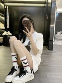 Thom2025 Browne Tất ống cỡ nhỏ và vừa dành cho nữ thích hợp, tất ống dài phong cách rừng cao cấp,