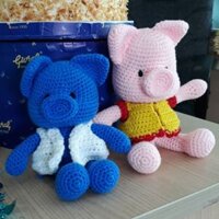 Thú bông len (heo con mặc váy)