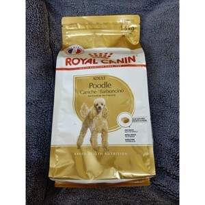 Thức ăn cho chó Royal Canin Poodle Adult - 1.5kg, dành cho Poodle trên 10 tháng tuổi
