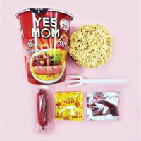 Thùng 24 Ly Mì Bò Cải Chua Yes Mom Có Xúc Xích 79.2g/ly – Thêm 20% Xúc Xích – Gdn