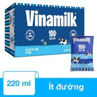 Thùng 48 bịch sữa tươi tiệt trùng Vinamilk ít đường 220 ml (từ 1 tuổi)