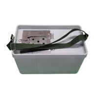 thùng (đục) đựng cá