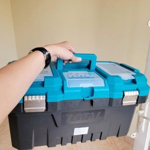 Thùng đựng đồ nghề khóa kim loại Total TPBX0202