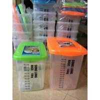 Thùng đựng gạo 10kg, 15kg có bánh xe và cốc đong - Thùng 15kg