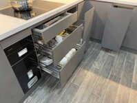 Thùng đựng gạo Eurogold B303 nút nhấn mặt kính đen phân phối chính hãng tại Ninh Bình.