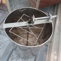 Thùng quay mật ong 2 Cầu vỏ inox không nhiễm  ong nội cầu 42