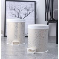 Thùng rác đạp chân bật nắp tự động đóng giúp bảo vệ môi trường . Sọt đựng rác văn phòng, gia đình 1081