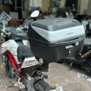 Thùng sau xe máy Givi b32n