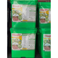 Thùng tưới TITAN 1 màu xanh 20kg