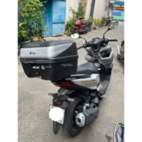 Thùng xe Vario 160, thùng Givi B32N kèm đế và kit gắn cho Vario 160, hàng givi chính hãng, bảo hành 2 năm
